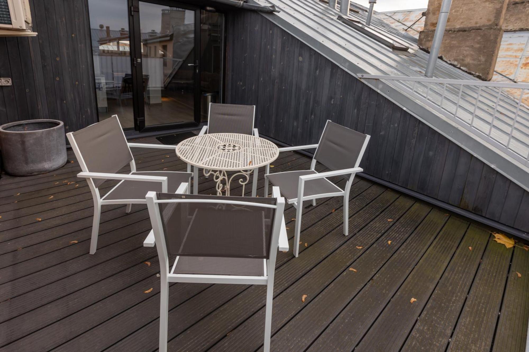 Penthouse Apartment With Terrace Рига Екстериор снимка